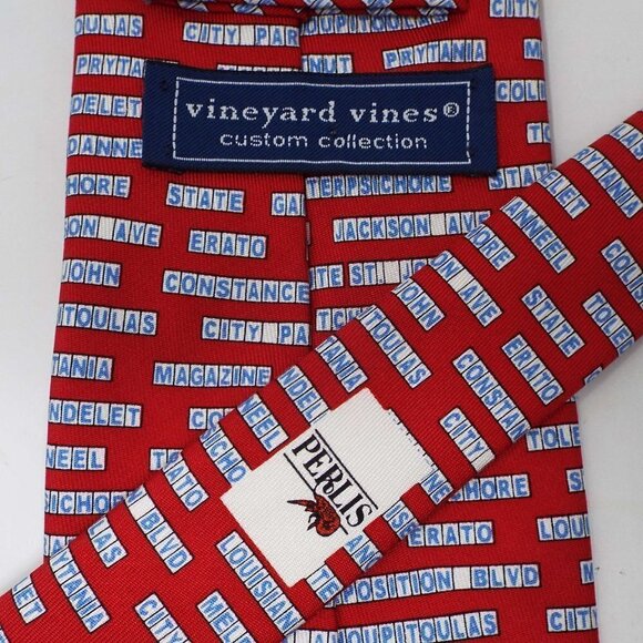 Vineyard Vines Custom Collection Silk Tie # 245 - Picture 6 of 7